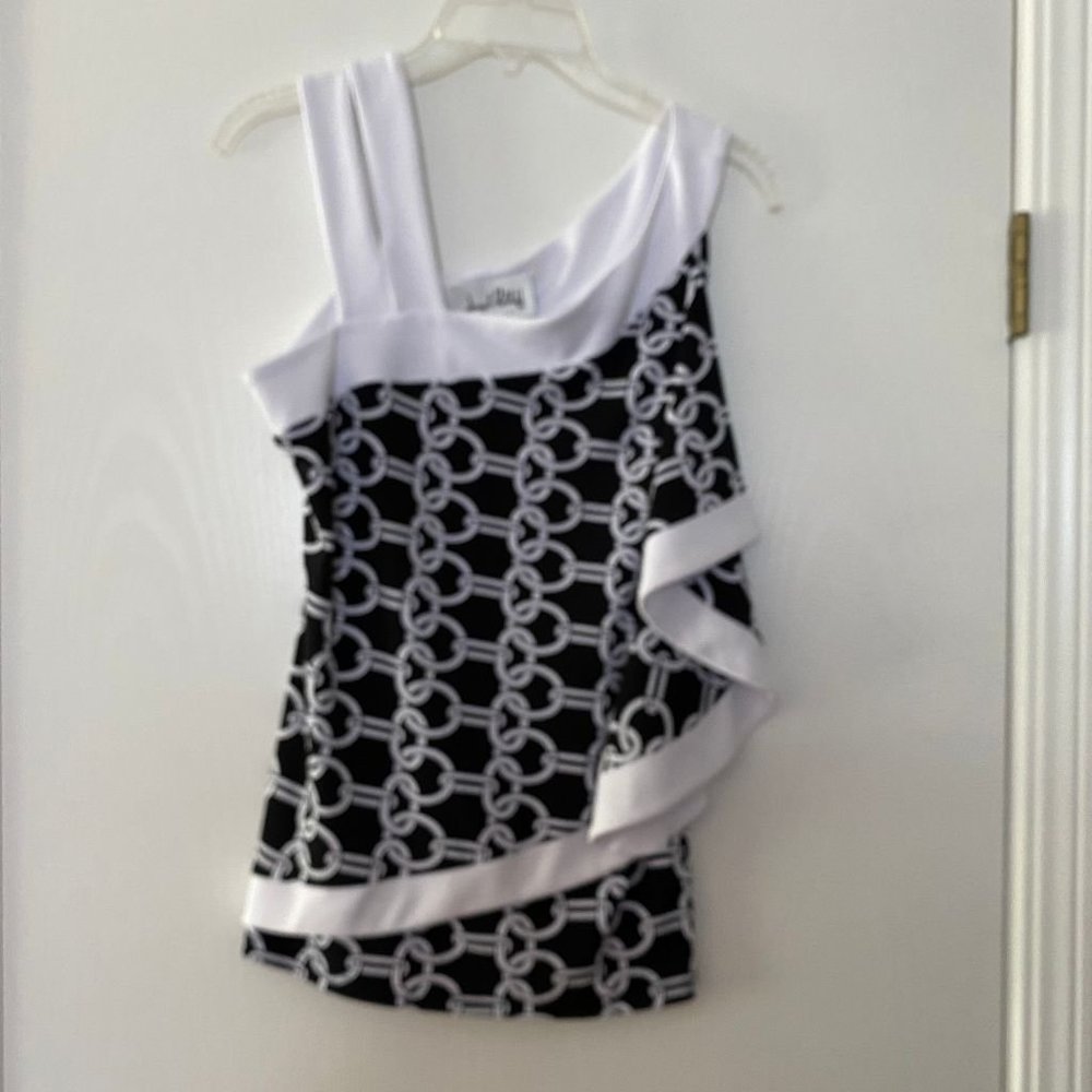 joseph ribkoff sleeveless top w/ ruffle detail